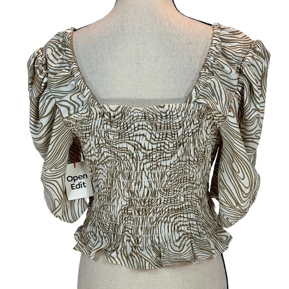 Open Edit Short Sleeve Smocked Back Abstract Print Crop Top - Cream Tan - size M - Picture 3 of 8